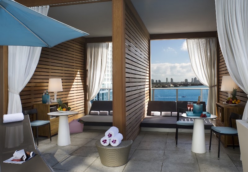 Kimpton EPIC Hotel - Kimpton EPIC Hotel 270 Biscayne Blvd Way, Miami, FL 33131, USA