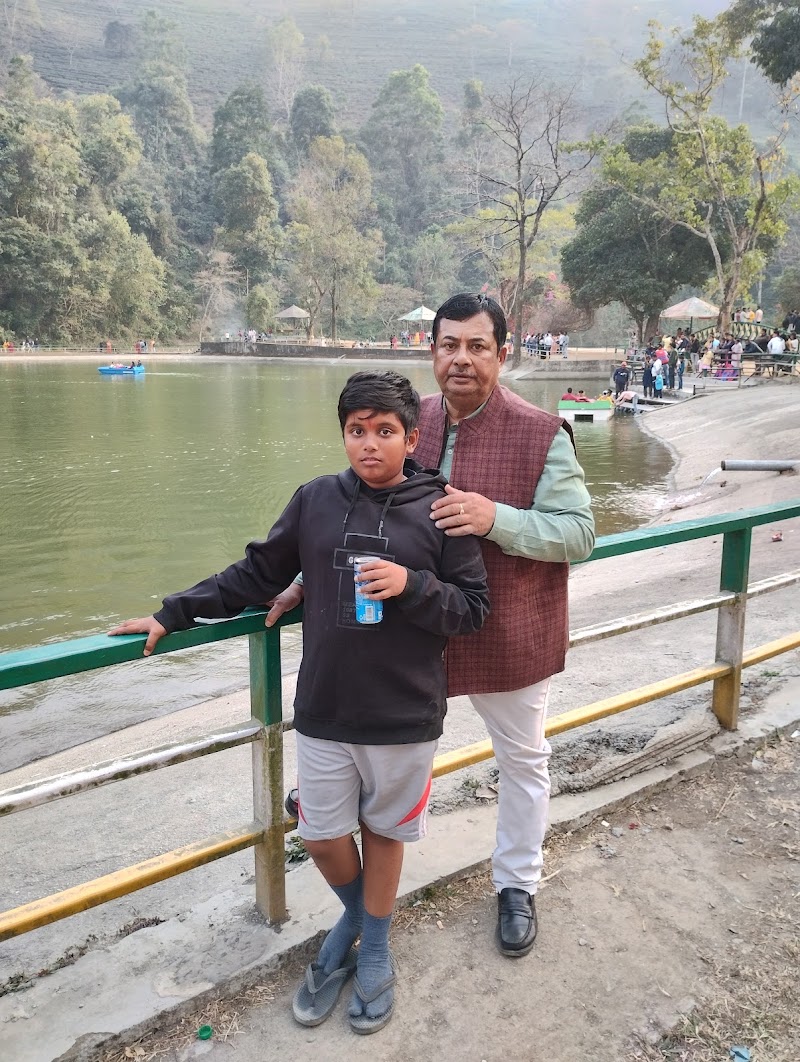 OM NIWAS - OM NIWAS 19, Tilak Rd, near Mitra Nursing Home, Ward 12, Hakim Para, Siliguri, West Bengal 734001, India