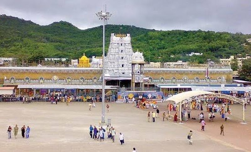 Sri Venkateswara Swamy Temple (Tirumala Tirupati Devasthanams) - Sri Venkateswara Swamy Temple (Tirumala Tirupati Devasthanams) Tirumala, Tirupati Urban, Andhra Pradesh 517504, India