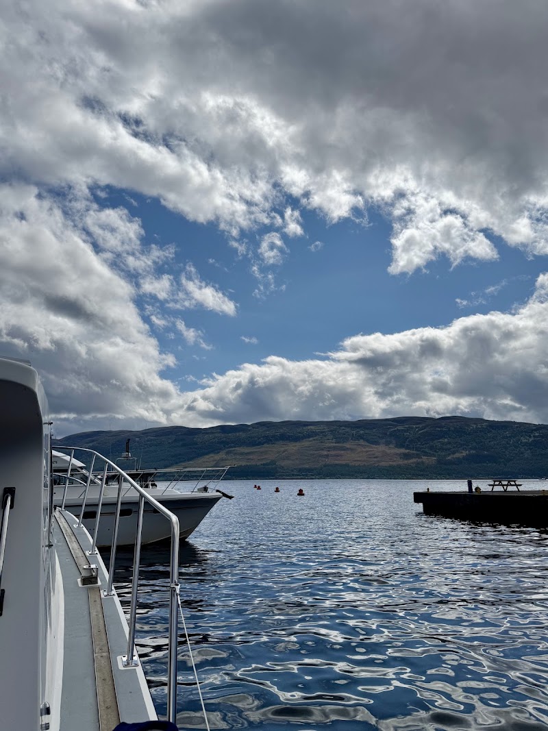 Castle Cruises Loch Ness - Castle Cruises Loch Ness, Loch Ness Hub & Travel, Drumnadrochit, Inverness IV63 6TX, UK