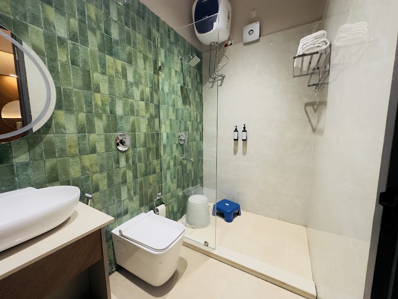 Hotel Royal Palm Inn - Hotel Royal Palm Inn by pass, near rai Bareilly, chauraha, Faizabad, Uttar Pradesh 224001, India