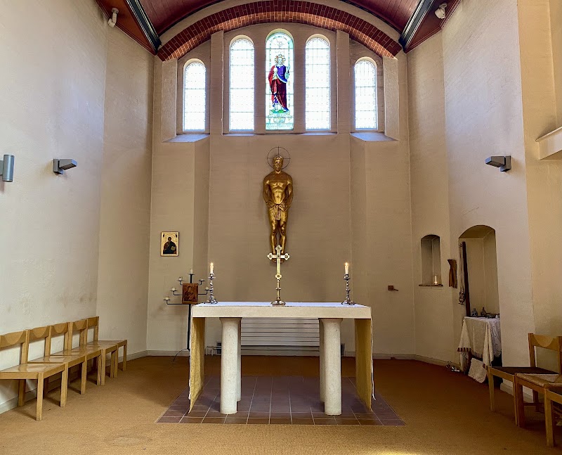 St Christopher's Church, Walworth - St Christopher's Church, Walworth, 80 Tatum St, London SE17 1QR, UK