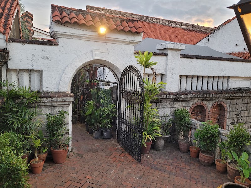 Plaza San Luis Complex - Plaza San Luis Complex, HXQG+V52, General Luna St, Intramuros, Manila, 1002 Metro Manila, Philippines
