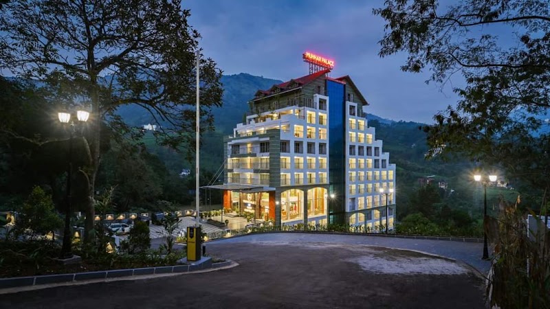 Golden Munnar Palace By Hawk Hospitality