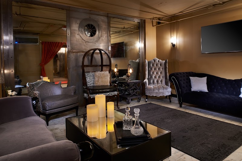 Iconic Living at The 9 - Iconic Living at The 9 2017 E 9th St, Cleveland, OH 44115, USA