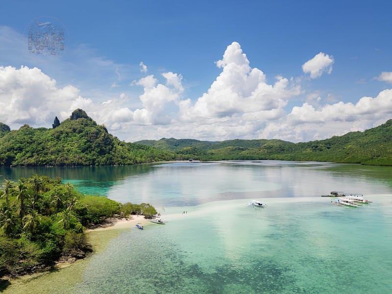 Nacpan Smal Beach - Nacpan Smal Beach, 8C59+99H, El Nido, Palawan, Philippines