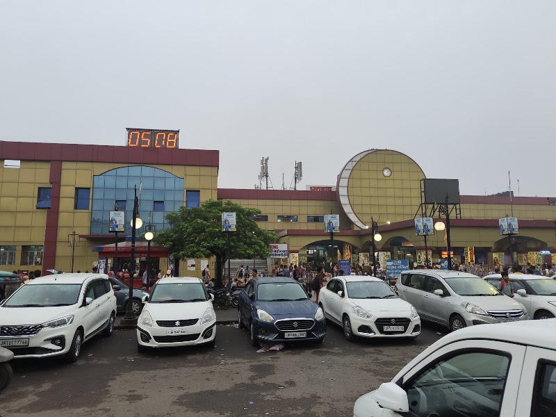 Dhanbad Junction - Dhanbad Junction Pandey Muhalla, Dhanbad, Jharkhand 826001, India