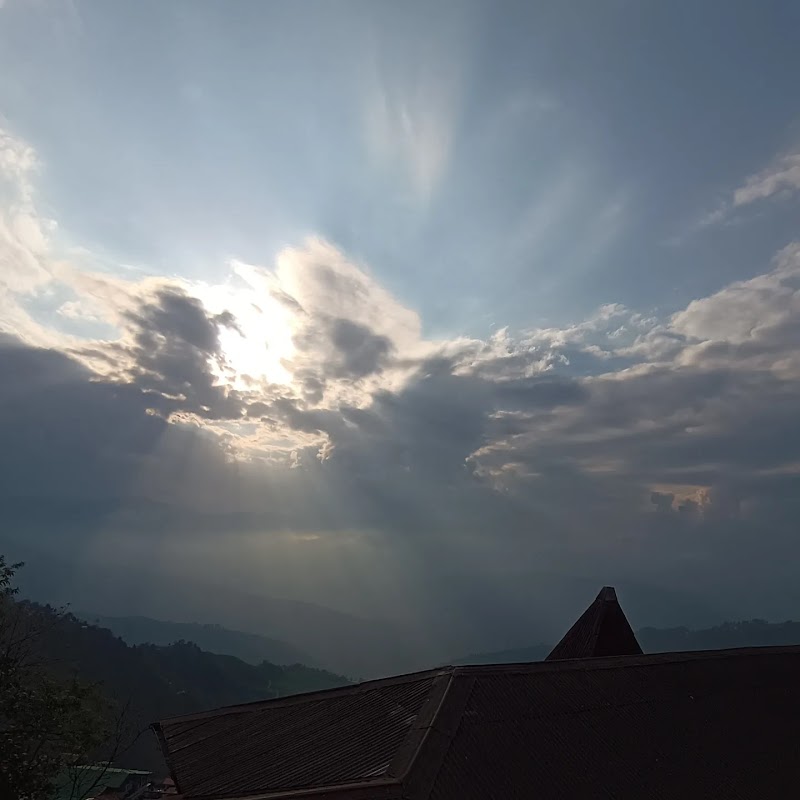 Abhi's Stay - Abhi's Stay Lungayle Niwas, 4 A, Belomber Road, below Dhirdham Temple, Limbugaon, Darjeeling, West Bengal 734101, India