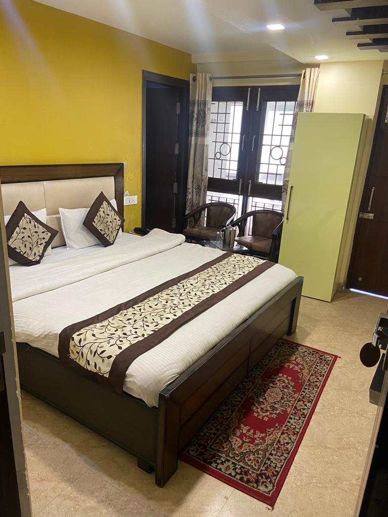 Snow Valley Homestay - Snow Valley Homestay BALA HISAR, near allen junior school, The Mall Road, Mussoorie, Uttarakhand 248179, India