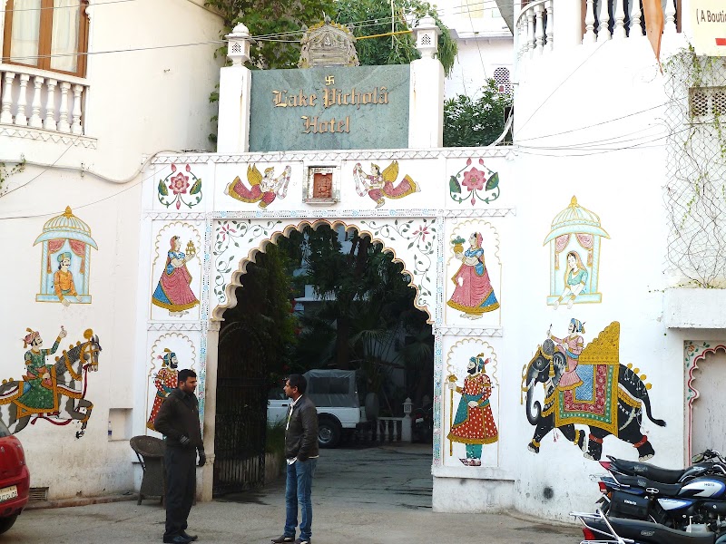 Hanuman Ghat Temple - Hanuman Ghat Temple Hanuman Ghat, Tripura, Pichola, area, Udaipur, Rajasthan 313004, India