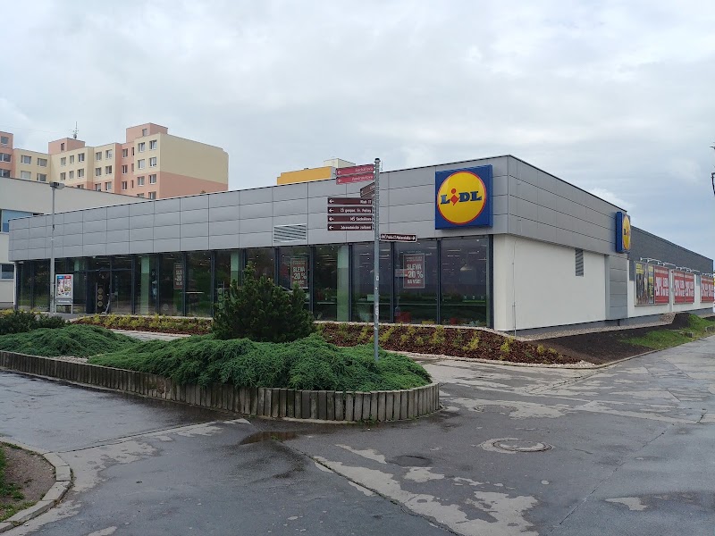 Lidl - Lidl Makovského 1219/27, 163 00 Praha-Praha 17, Czechia