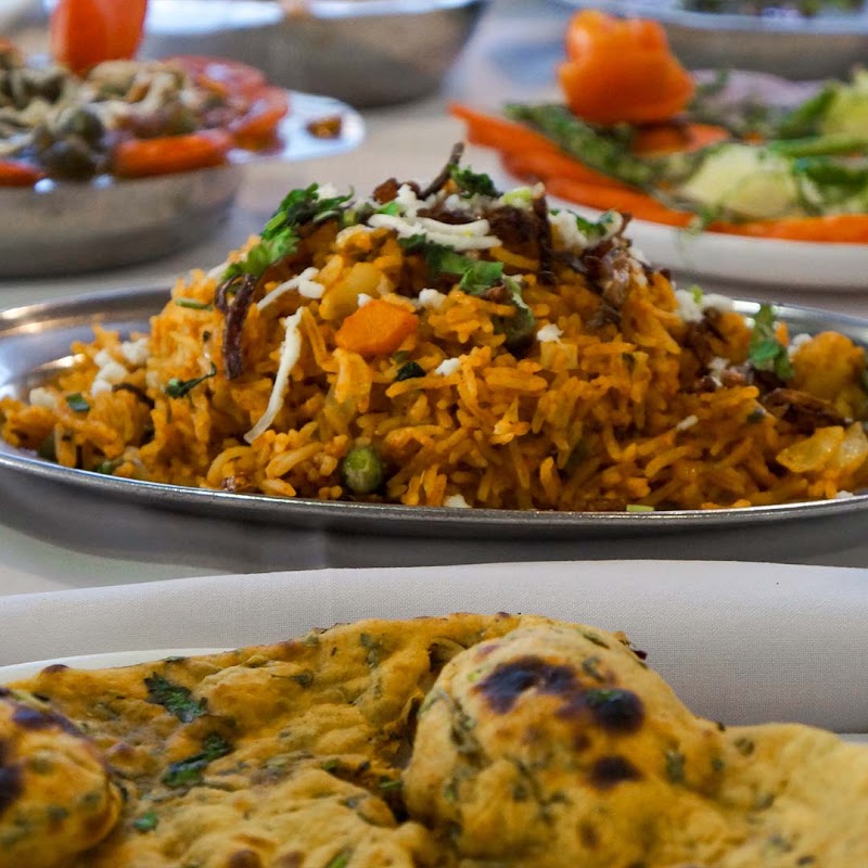 Apana Hotel - Apana Hotel, Before Collector Office, PX9P+FX8, Fort Rd, Bhavsarwada, Diu, Gujarat 362520, India