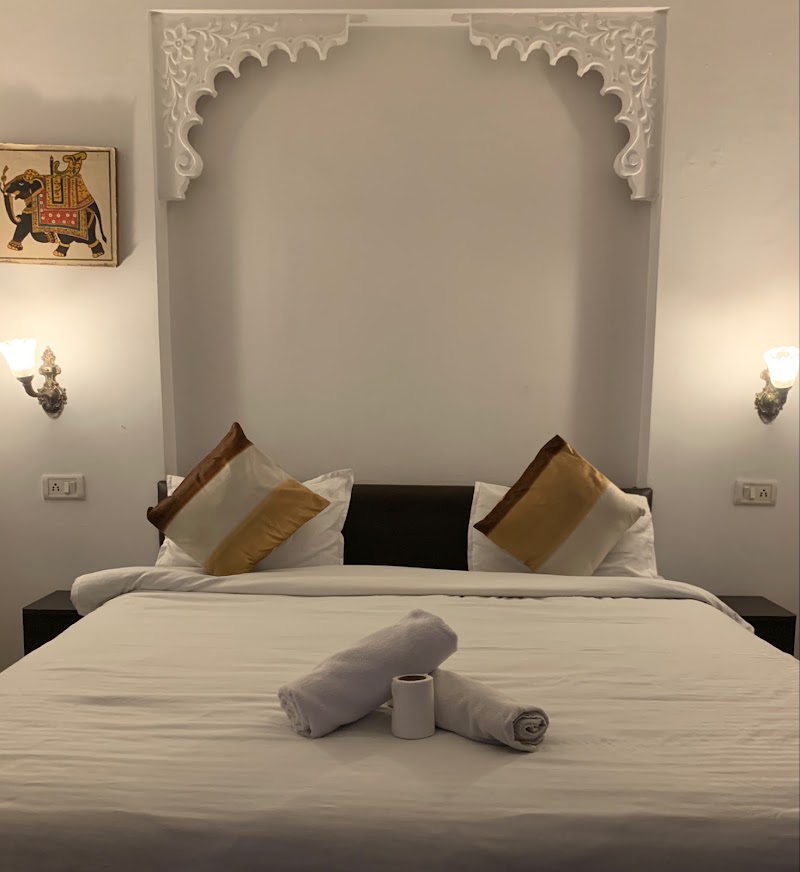 PEACOCK GUEST HOUSE :- LAKE VIEW HOTEL IN UDAIPUR - PEACOCK GUEST HOUSE :- LAKE VIEW HOTEL IN UDAIPUR, 10, Maji House, Lal Ghat Road, behind Jagdish Temple, Old City, Udaipur, Rajasthan 313004, India