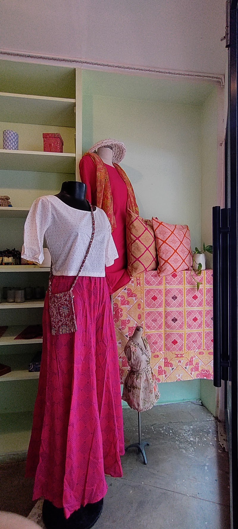 The shop - The shop 30, Pali Mala Rd, next to Bagel shop, Bandra West, Mumbai, Maharashtra 400050, India