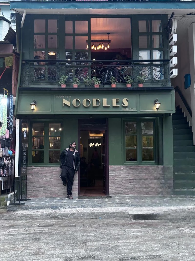 Mount View Noodles Restaurant - Mount View Noodles Restaurant Mall Rd, Model Town, Siyal, Manali, Himachal Pradesh 175131, India