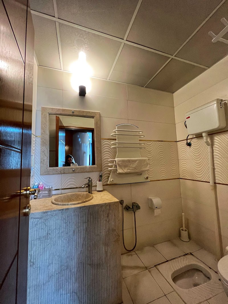 Royal Park Hotel & Spa - Royal Park Hotel & Spa, 43XH+X48, Sareyn, Ardabil Province, Iran