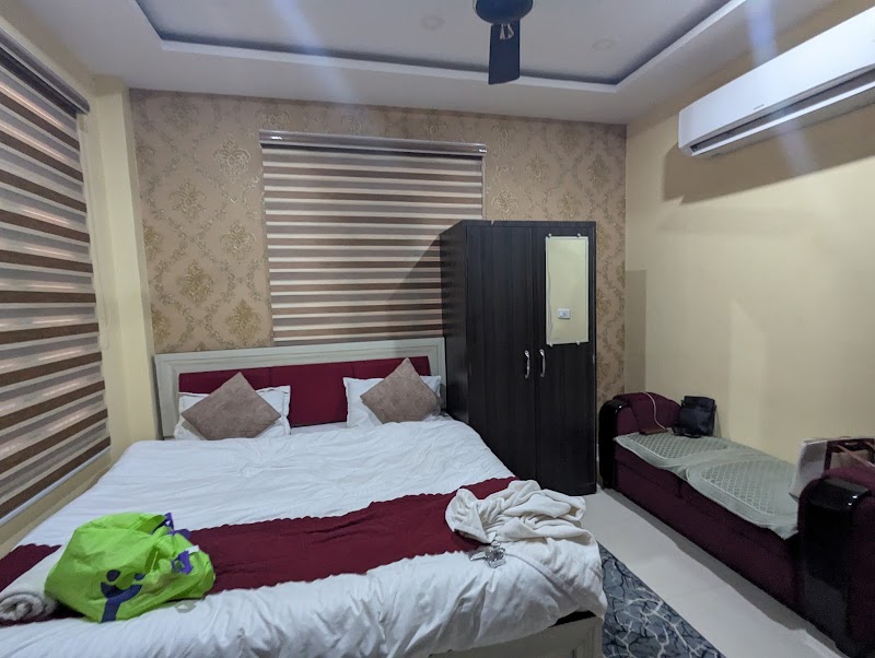 Madhur kunj palace - Madhur kunj palace Q6R2+XXJ, New Colony, Ayodhya, Uttar Pradesh 224123, India