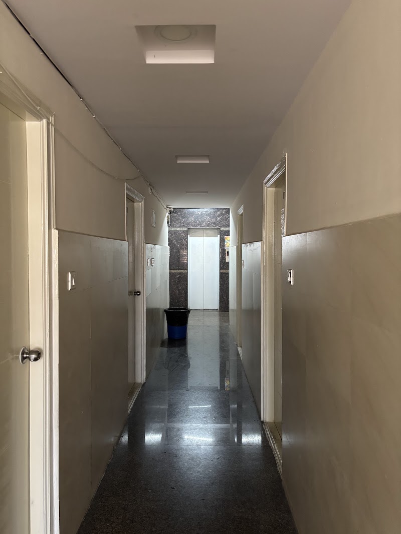 Ashraya luxury hostel for gents - Ashraya luxury hostel for gents 76, 27th Main Rd, near IQRA School, Old Madiwala, Jay Bheema Nagar, 1st Stage, BTM 1st Stage, Bengaluru, Karnataka 560068, India