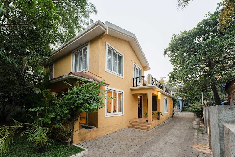 Villa Humble Rock (Blue & Yellow) by Mangrove Stays