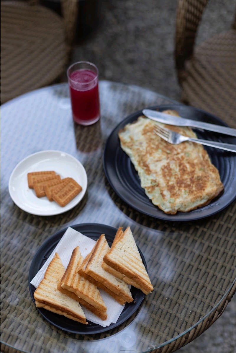 Hotel LA Eden Mussoorie - Hotel LA Eden Mussoorie Civil Hospital Road, Landour, Mussoorie, Uttarakhand 248179, India