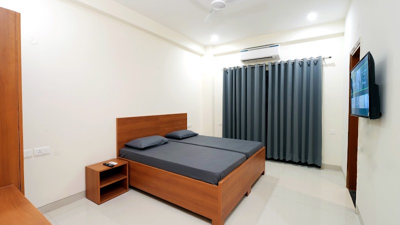 Green Leaf Residency - Green Leaf Residency 56/5, Mehrauli Rd, near SBI Main Branch, Sector 15 Part 2, Sector 14, Gurugram, Haryana 122007, India