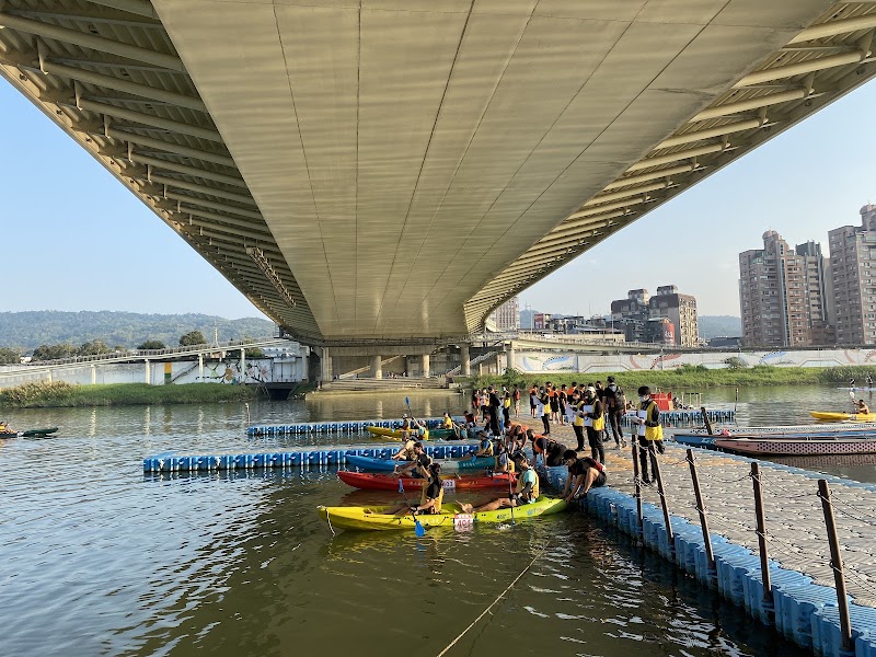 Dajia Riverside Park - Dajia Riverside Park No. 5號, Binjiang St, Xinzhuang Village, Zhongshan District, Taipei City, Taiwan 104