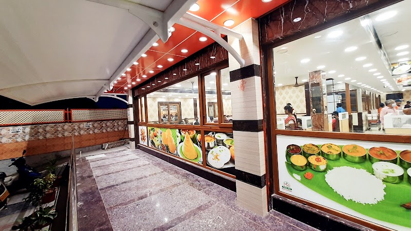 Perambur Srinivasa Sweets Ps4 Veg Restaurant (Tiruchanoor)