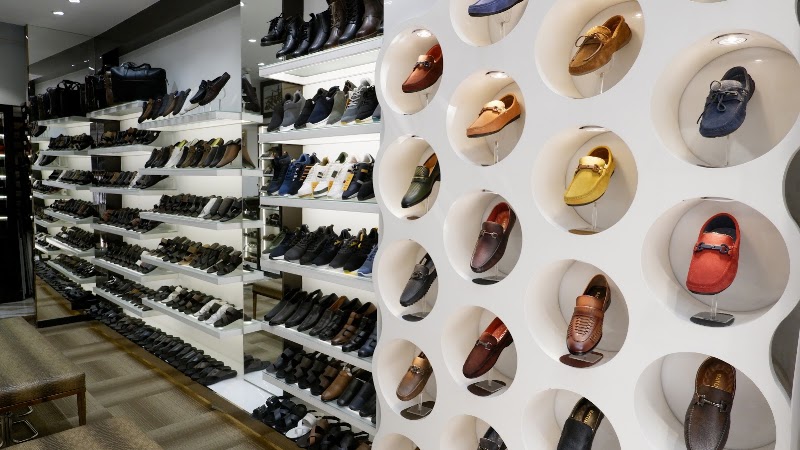 BATUM SHOES - BATUM SHOES SHOPNO-4, TAYEB MANZIL, Shri Mumba Devi (Mumba Aai) Temple Mumbai, 288, Yusuf Meher Ali Rd, Mumbadevi Area, Bhuleshwar, Mumbai, Maharashtra 400003, India