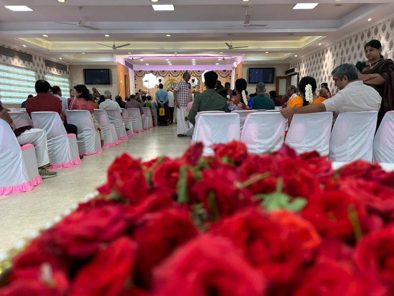 Lakshmi Hall - Ashok Nagar - Lakshmi Hall - Ashok Nagar 40, 1st Avenue, 100 Feet Road, Raghavareddy Colony, Zaffarkhanpet, Ashok Nagar, Chennai, Tamil Nadu 600083, India