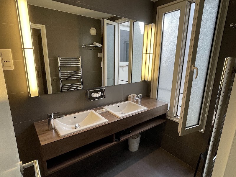 Hôtel Marais Bastille - Hôtel Marais Bastille, 36 Bd Richard-Lenoir, 75011 Paris, France