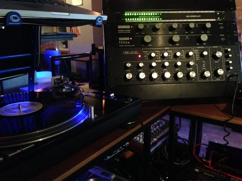 Vinyl Style N43 - Vinyl Style N43 Japan, 〒542-0086 Osaka, Chuo Ward, Nishishinsaibashi, 2-chōme−16−１３ 宝泉ビル1F