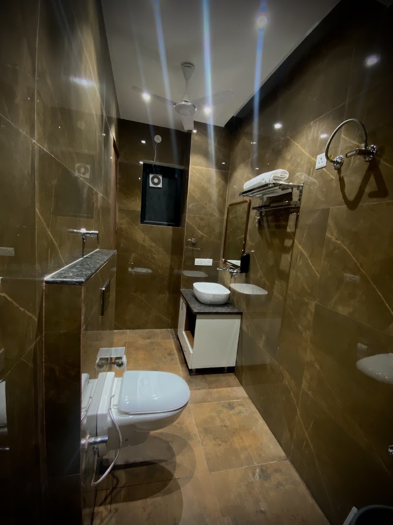 Hotel Heritage - Hotel Heritage SCO 32, SILVER CITY, MAIN, AMBALA, HIGHWAY, Zirakpur, Gazipur, Punjab 140603, India