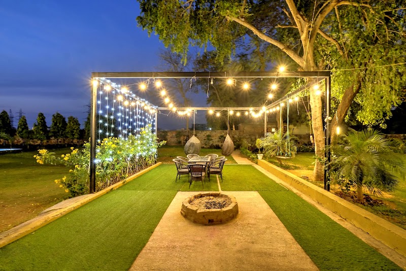 Raas Vilas By Under My Roof in Gurgaon | Boutique Farm House with 2 Pools for Weddings & Intimate Events