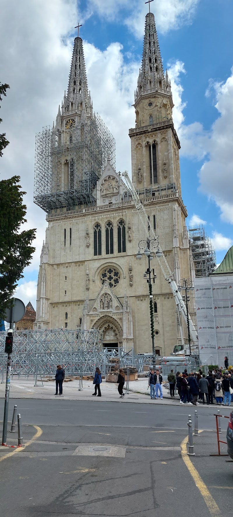 Dolac 9 - Dolac 9 Dolac 9, 10000, Zagreb, Croatia