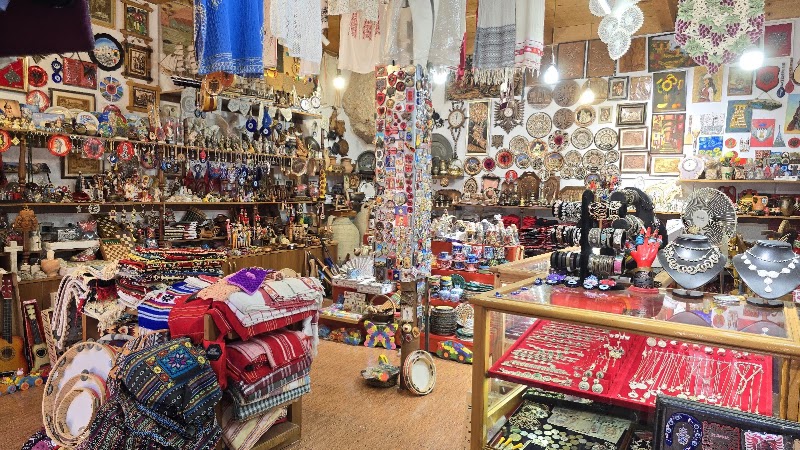 Kruja Bazaar - Kruja Bazaar, GQ5V+JV9, Rruga Albanopolis, Krujë, Albania