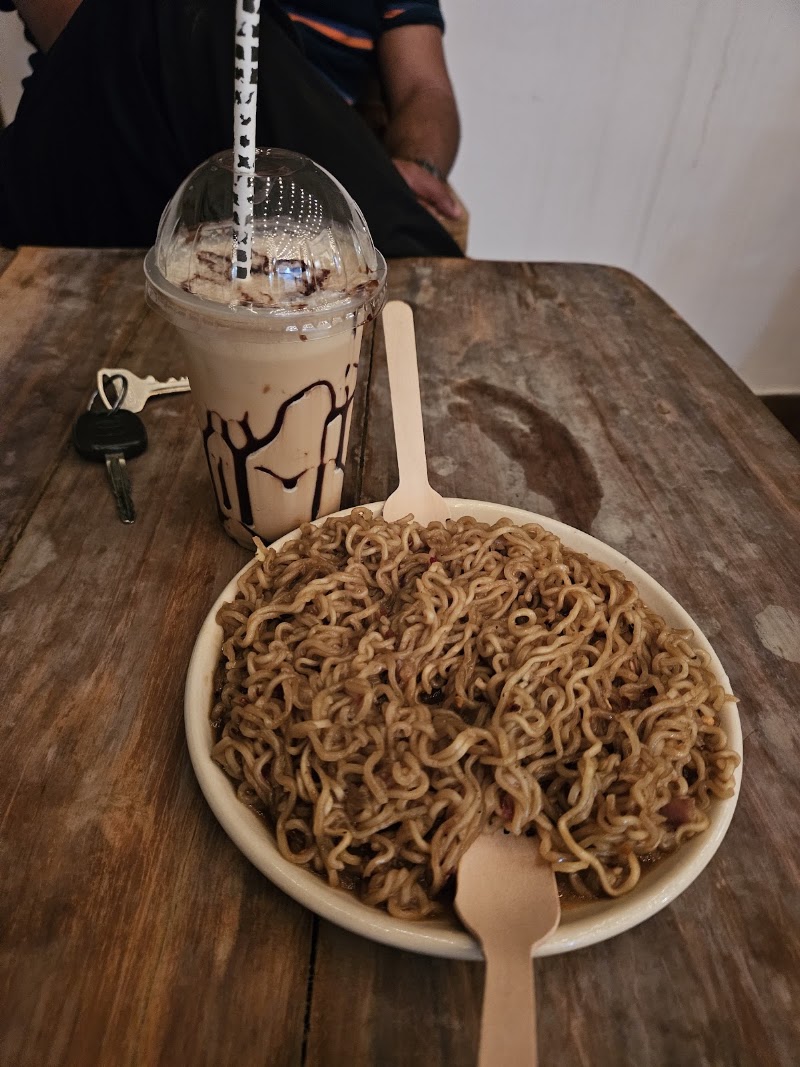 Old Velvet Cafe 7976 - Old Velvet Cafe 7976 MG Rd, MG Path, Bose Park, Domino's, Bhagalpur, Bihar 812001, India