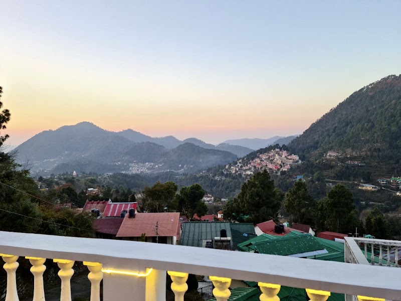 The Hill View Cottage Bhimtal - The Hill View Cottage Bhimtal Krishna Heritage Cottage, s 12 B, Bhowali - Bhimtal Rd, Sukha, Uttarakhand 263132, India