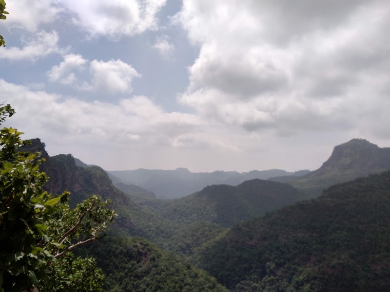 Handi Khoh, MP - Handi Khoh, MP CCQG+X2V, Pachmarhi Cantt, Madhya Pradesh 461881, India