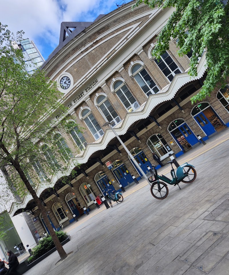 Windsor Fenchurch - Windsor Fenchurch 2 New London St, London EC3R 7NA, UK