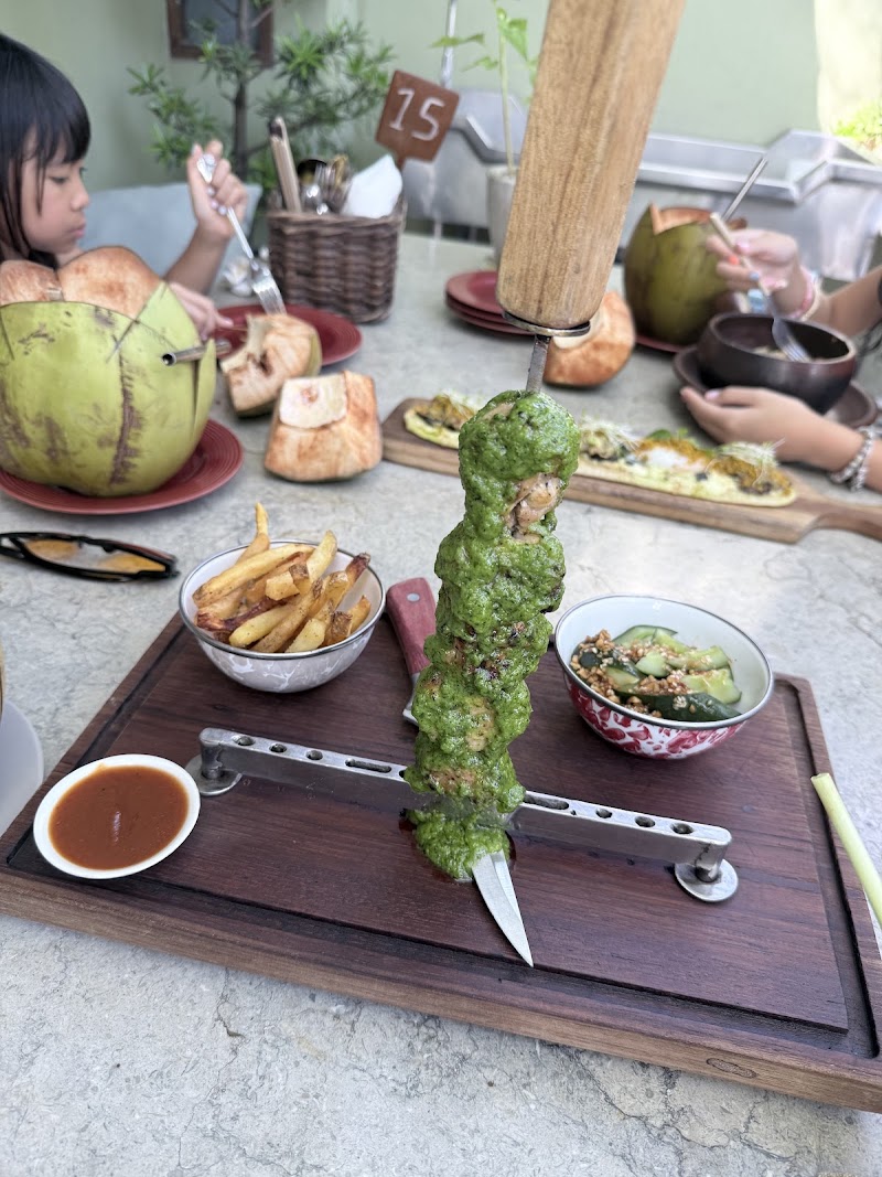 Warung Goûthé - Warung Goûthé Jl. Pantai Berawa No.7A, Tibubeneng, Kec. Kuta Utara, Kabupaten Badung, Bali 80361, Indonesia