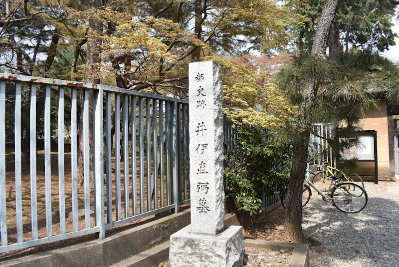Gotokuji Temple Pine Approach - Gotokuji Temple Pine Approach 2 Chome-24 Gotokuji, Setagaya City, Tokyo 154-0021, Japan