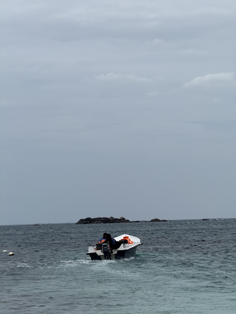 Pigeon Island Snorkeling Centre - Pigeon Island Snorkeling Centre Fisherman lane, Nilaveli 31010, Sri Lanka