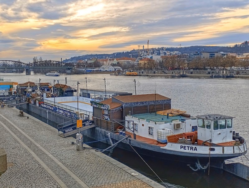 Rašinovo Nábřeží - Rašinovo Nábřeží Rašínovo nábř., Nové Město, 128 00 Praha-Praha 2, Czechia