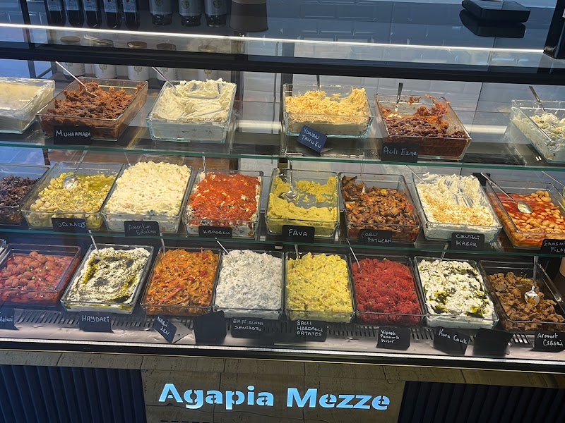Agapia Mezze Mezeci - Agapia Mezze Mezeci, Göztepe, Fahrettin Kerim Gökay Cd NO:216/B, 34730 Kadıköy/İstanbul, Türkiye