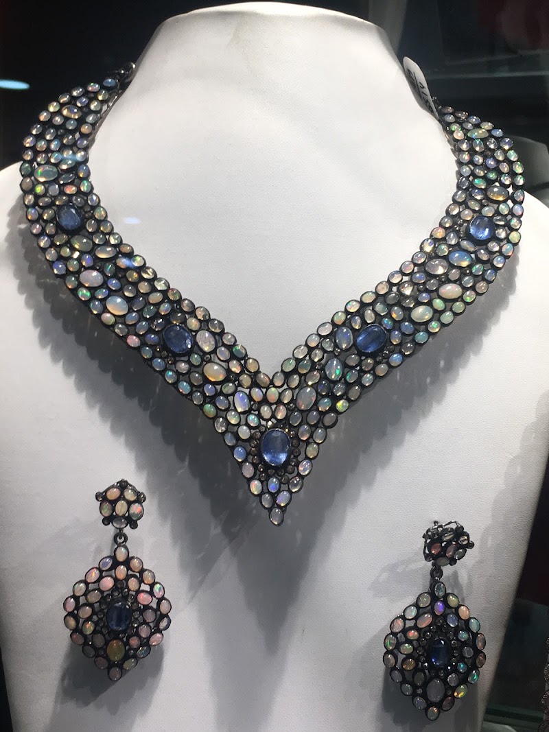 Kashmir Emporium (govt regd ) - Kashmir Emporium (govt regd ) F 110 and F 53 first floor second phase , Spencer Plaza, 769, 2nd Phase, Anna Salai, Chennai, Tamil Nadu 600002, India