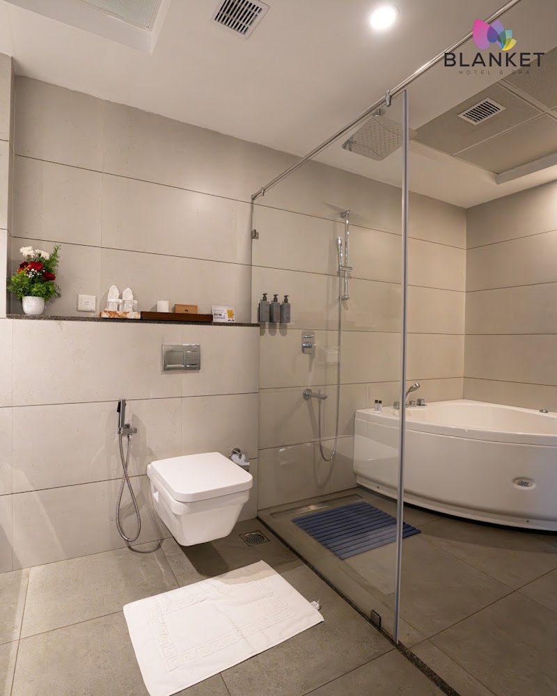 Blanket Hotel & Spa | Luxury 5 Star Resorts in Munnar - Blanket Hotel & Spa | Luxury 5 Star Resorts in Munnar Attukad Waterfalls, Munnar - Aluva Rd, Pallivasal, Kerala 685565, India