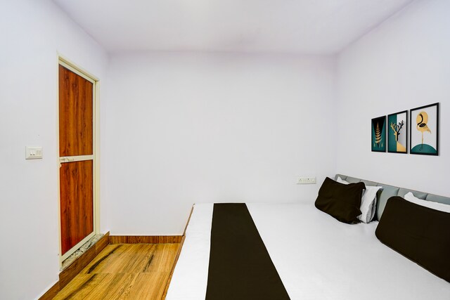 Stay in Banarasiya - Stay in Banarasiya Chetganj Rd, Habibpura, Ramakanth Nagar, Chetganj, Varanasi, Uttar Pradesh 221005, India