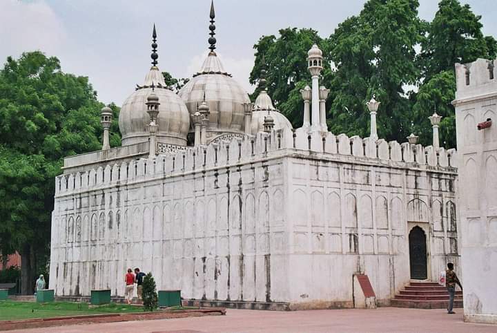 Diwan-e-Aam, Delhi - Diwan-e-Aam, Delhi M64R+8W3, opp. Chandini Chowk, Old Delhi, Lal Qila, Chandni Chowk, Delhi, 110006, India