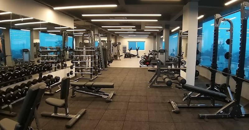Elite Fitness - Elite Fitness, 4th Floor, Dr Jaulkar ENT Hospital, Main Rd, Geeta Nagar, Choubey Colony, Raipur, Chhattisgarh 492009, India