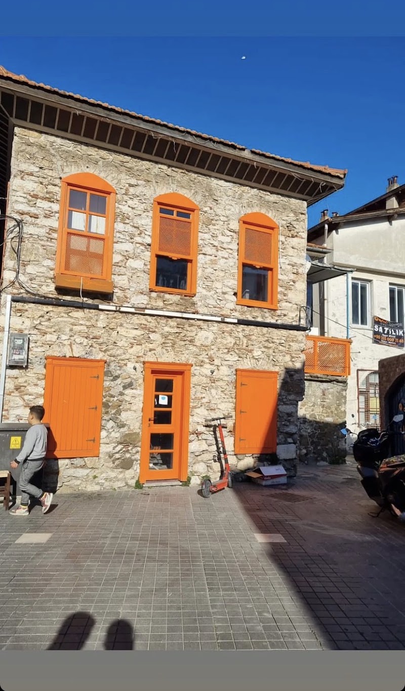 Barlar Sokağı - Barlar Sokağı Tepe, 35. Sk. No:18, 48700 Marmaris/Muğla, Türkiye